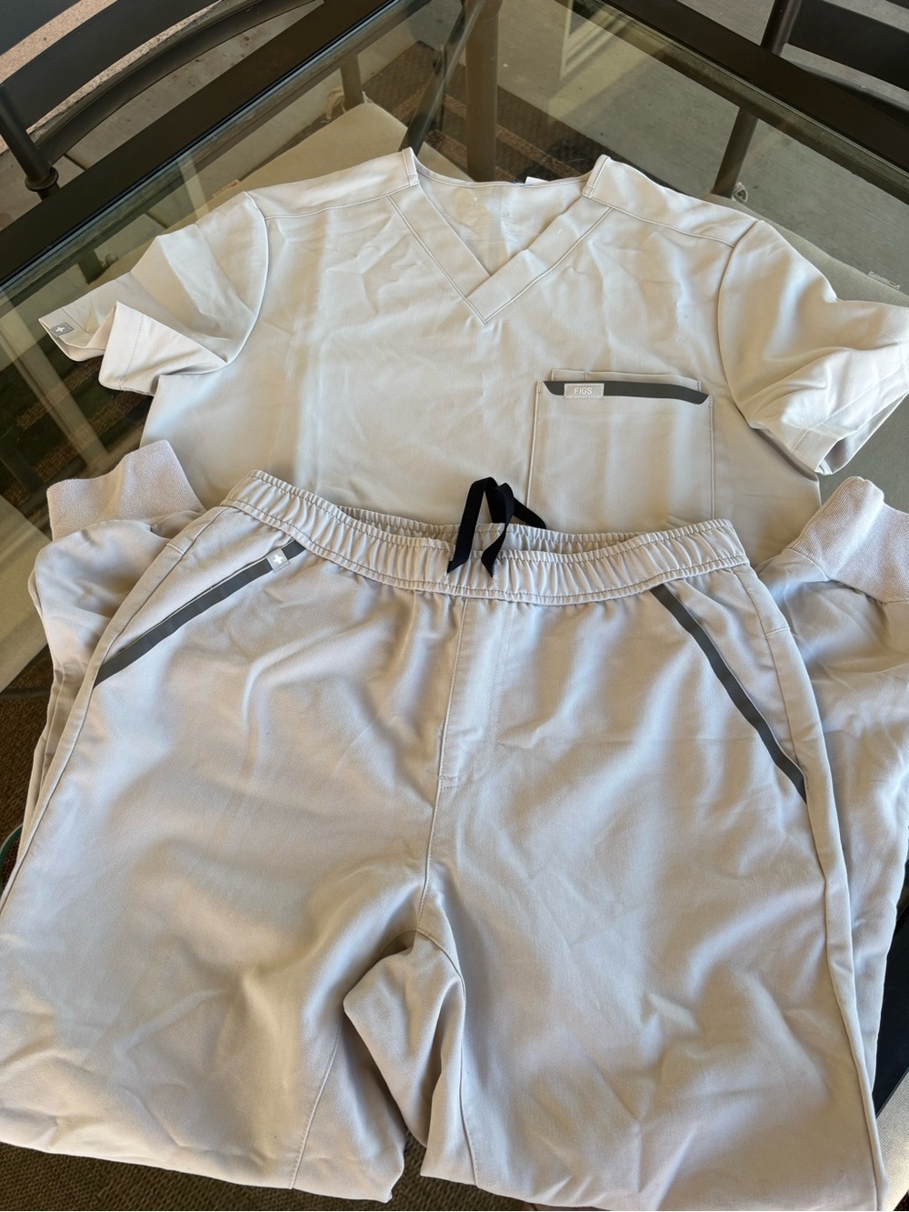 FIGS Scrubs Light Tan size XS top, S/S Joggers EUC